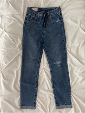 Women’s Medium Wash Universal Jegging High Rise